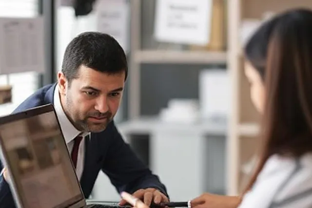 Business Credit Defaulters